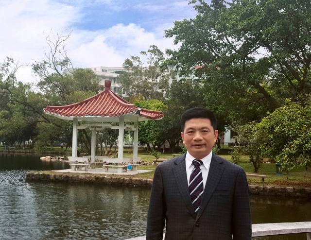 毛思慧在汕头大学。