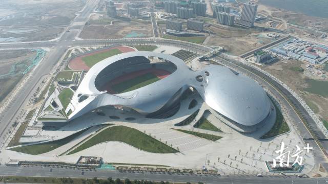 建设中的汕头大学东校区。