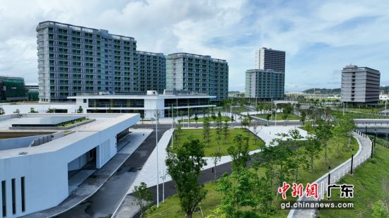 汕头大学 作者 蓝锦清 汕头大学 作者 蓝锦清