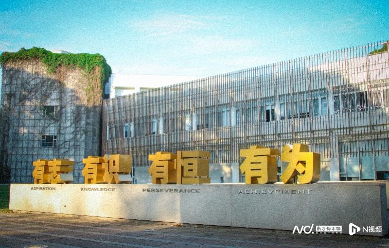 蓝锦清摄2019.jpg