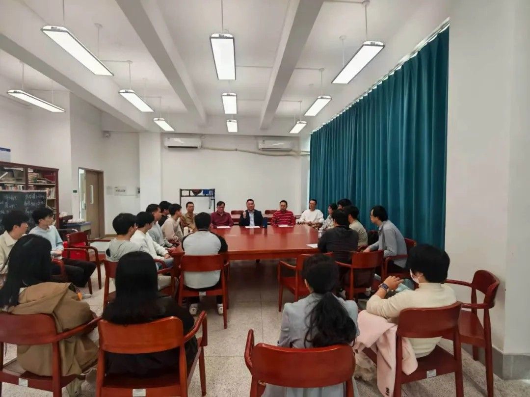Field Visit | The School of Mathematics and Computer Science Visits the Internship Base at Lin Baixin Middle School